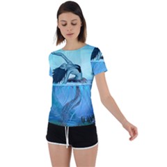 Wonderful Jellyfish Women Back Circle Cutout Sports Tee