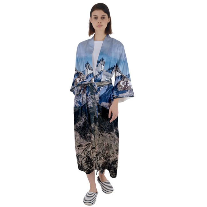 El Chalten Landcape Andes Patagonian Mountains, Agentina Maxi Satin Kimono