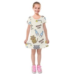 Happy Cats Pattern Background Kids  Short Sleeve Velvet Dress by Vaneshart