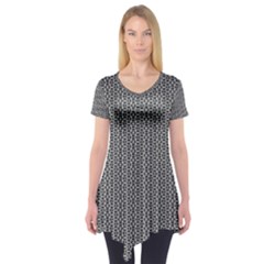 Black And White Triangles Short Sleeve Tunic  by Sparkle