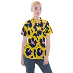 Leopard Print Seamless Pattern Women s Short Sleeve Pocket Shirt