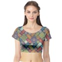 Diagonal Floral Tiles Pattern Short Sleeve Crop Top View1