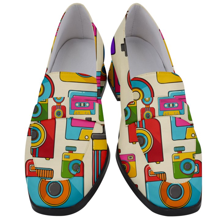 Retro Cameras Audio Cassettes Hand Drawn Pop Art Style Seamless Pattern Women s Chunky Heel Loafers