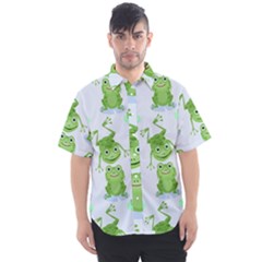 Cute Green Frogs Seamless Pattern Men s Short Sleeve Shirt