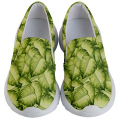 Seamless Pattern With Green Leaves Kids Lightweight Slip Ons by Vaneshart