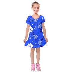 Blooming Seamless Pattern Blue Colors Kids  Short Sleeve Velvet Dress