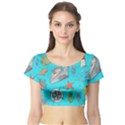 Colored sketched sea elements pattern background sea life animals illustration Short Sleeve Crop Top View1