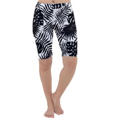 Black And White Tropical Leafs Pattern, Vector Image Cropped Leggings  by Casemiro