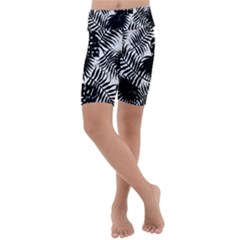 Black And White Tropical Leafs Pattern, Vector Image Kids  Lightweight Velour Cropped Yoga Leggings by Casemiro