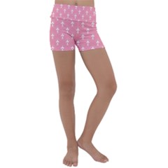 White And Pink Art-deco Pattern Kids  Lightweight Velour Yoga Shorts by Dushan