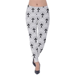 Black And White Art-deco Pattern Velvet Leggings