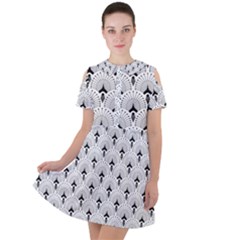 Black And White Art-deco Pattern Short Sleeve Shoulder Cut Out Dress 