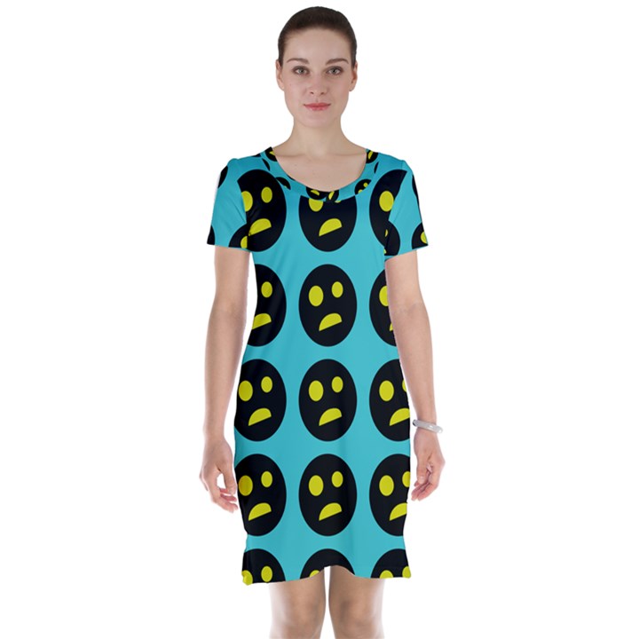 005 - Ugly Smiley With Horror Face - Scary Smiley Short Sleeve Nightdress