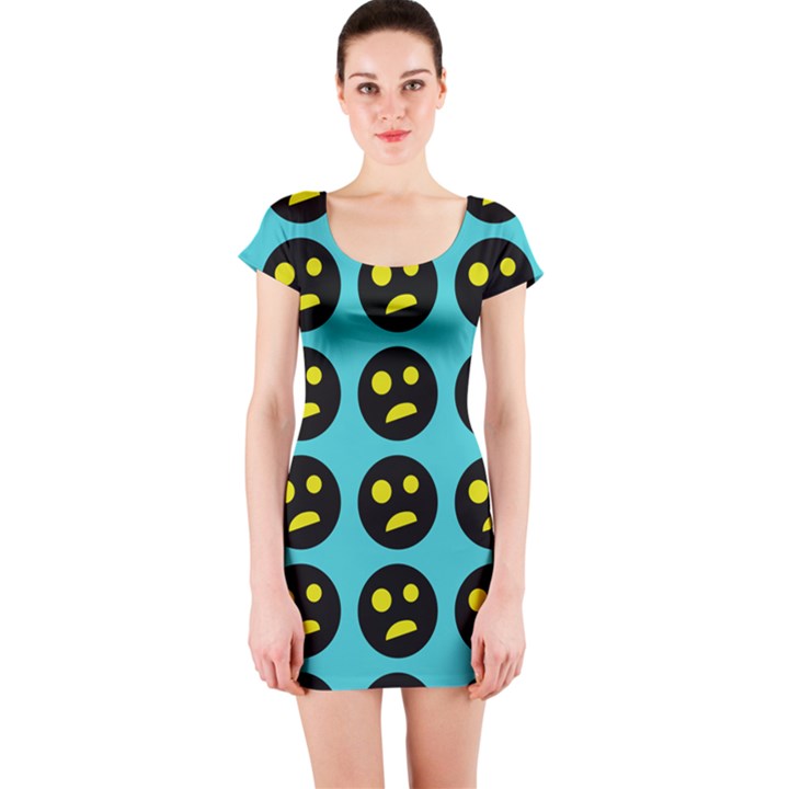 005 - Ugly Smiley With Horror Face - Scary Smiley Short Sleeve Bodycon Dress