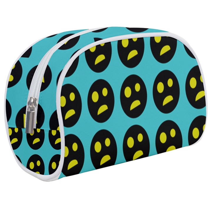 005 - Ugly Smiley With Horror Face - Scary Smiley Makeup Case (Medium)