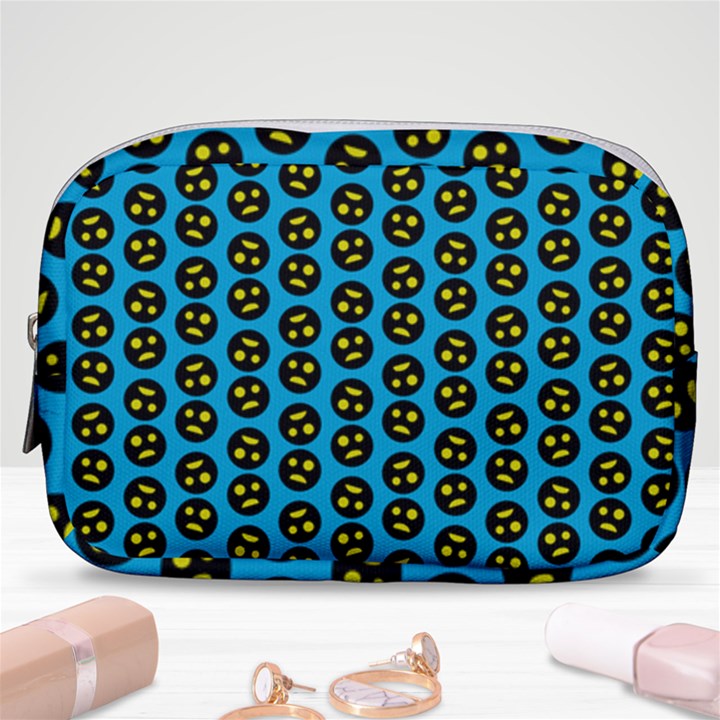 0059 Comic Head Bothered Smiley Pattern Make Up Pouch (Small)