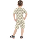 Abstract Flowers And Circle Kids  Tee and Shorts Set View2