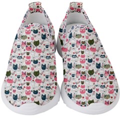 Adorable Seamless Cat Head Pattern01 Kids  Slip On Sneakers by TastefulDesigns