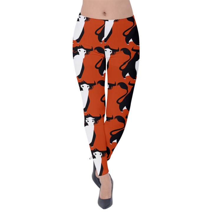  Bull In Comic Style Pattern - Mad Farming Animals Velvet Leggings