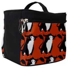  Bull In Comic Style Pattern - Mad Farming Animals Make Up Travel Bag (big) by DinzDas