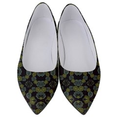 Modern Ornate Stylized Motif Print Women s Low Heels by dflcprintsclothing