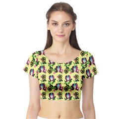 60s Girl Yellow Floral Daisy Short Sleeve Crop Top by snowwhitegirl