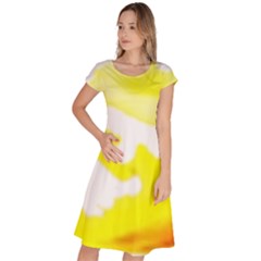 Golden Yellow Rose Classic Short Sleeve Dress