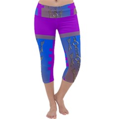 Serippy Capri Yoga Leggings by SERIPPY