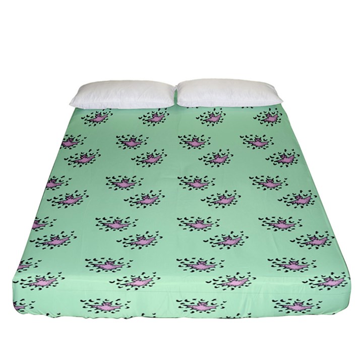 Zodiac Bat Pink Mint Fitted Sheet (California King Size)