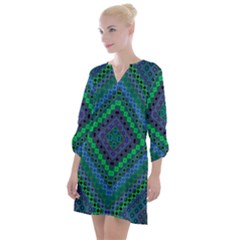 Blue Green Diamond Pattern Open Neck Shift Dress