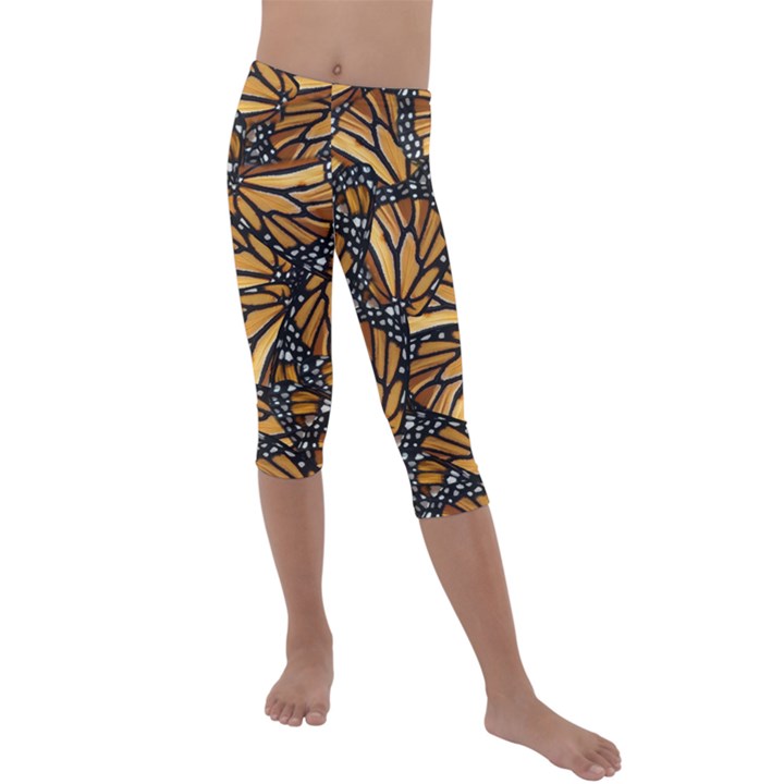 Monarch Butterfly Wings Pattern Kids  Lightweight Velour Capri Leggings 