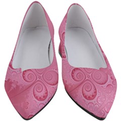 Pink Intricate Swirls Pattern Women s Block Heels  by SpinnyChairDesigns