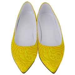 Bright Yellow Gold Paisley Pattern Women s Low Heels by SpinnyChairDesigns