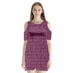 Plum Abstract Checks Pattern Shoulder Cutout Velvet One Piece