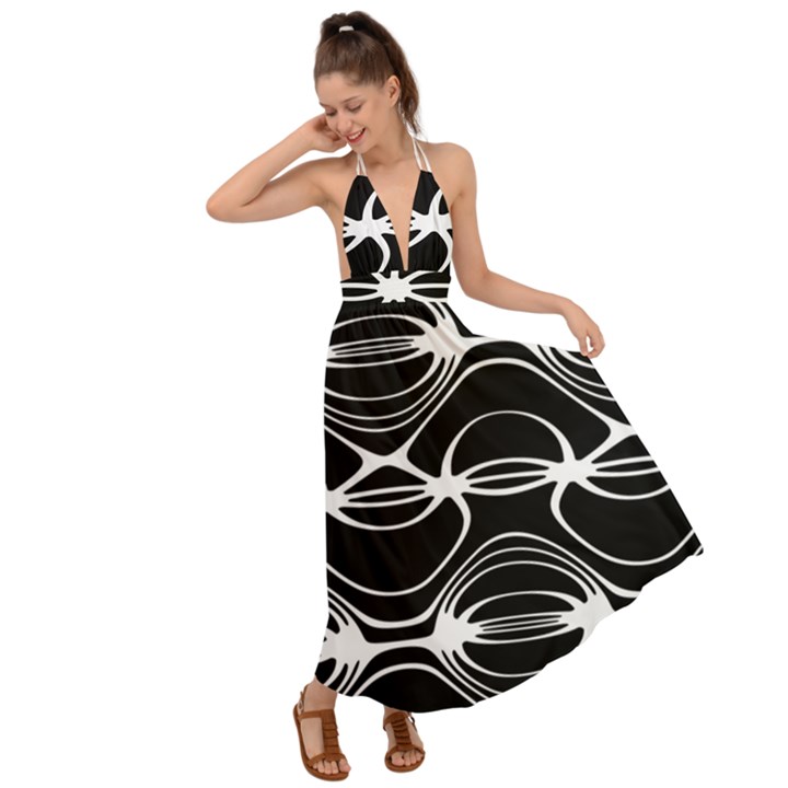 Black and White Clam Shell Pattern Backless Maxi Beach Dress