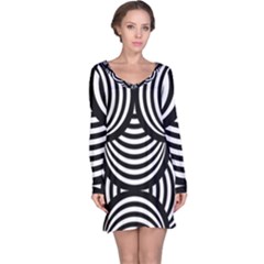 Abstract Black And White Shell Pattern Long Sleeve Nightdress by SpinnyChairDesigns