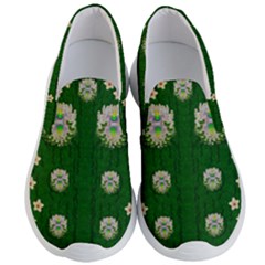 The Way To Freedom One Island One Gnome Men s Lightweight Slip Ons by pepitasart