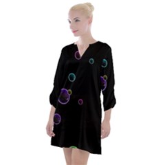 Bubble Show Open Neck Shift Dress by Sabelacarlos