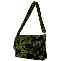 Nature Dark Camo Print Full Print Messenger Bag (s)