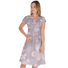 Pale Mauve White Flowers Classic Short Sleeve Dress