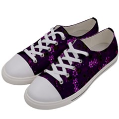 Purple Flowers Women s Low Top Canvas Sneakers