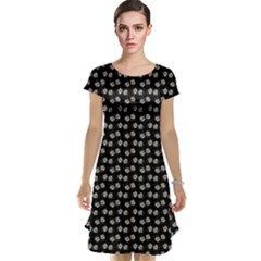 Daisy Black Cap Sleeve Nightdress