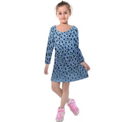 Blue Spotty Pattern Kids  Long Sleeve Velvet Dress by LoolyElzayat