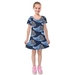 Queen Fish Doodle Art Kids  Short Sleeve Velvet Dress by tmsartbazaar