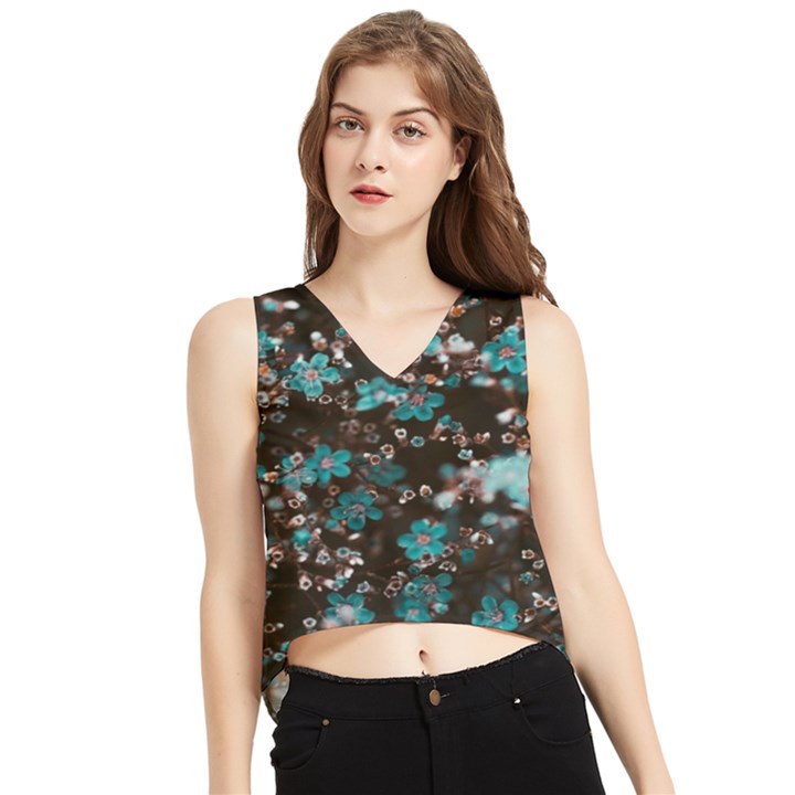 Realflowers V-Neck Cropped Tank Top