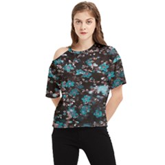 Realflowers One Shoulder Cut Out Tee