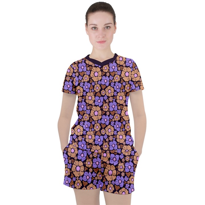 Nostalgic flowers Women s Tee and Shorts Set