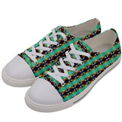 Mo 110 130 Men s Low Top Canvas Sneakers by mrozara