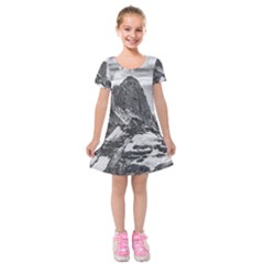 Fitz Roy And Poincenot Mountains, Patagonia Argentina Kids  Short Sleeve Velvet Dress