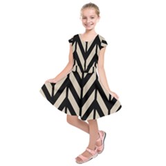 Chevrons Beige/noir Kids  Short Sleeve Dress by kcreatif